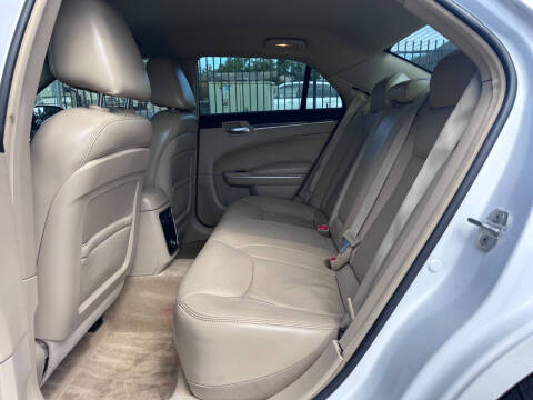 2013 Chrysler 300