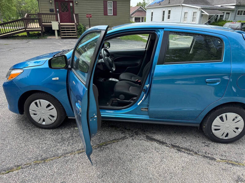 2024 Mitsubishi Mirage ES