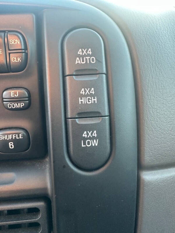 2005 Ford Explorer XLS