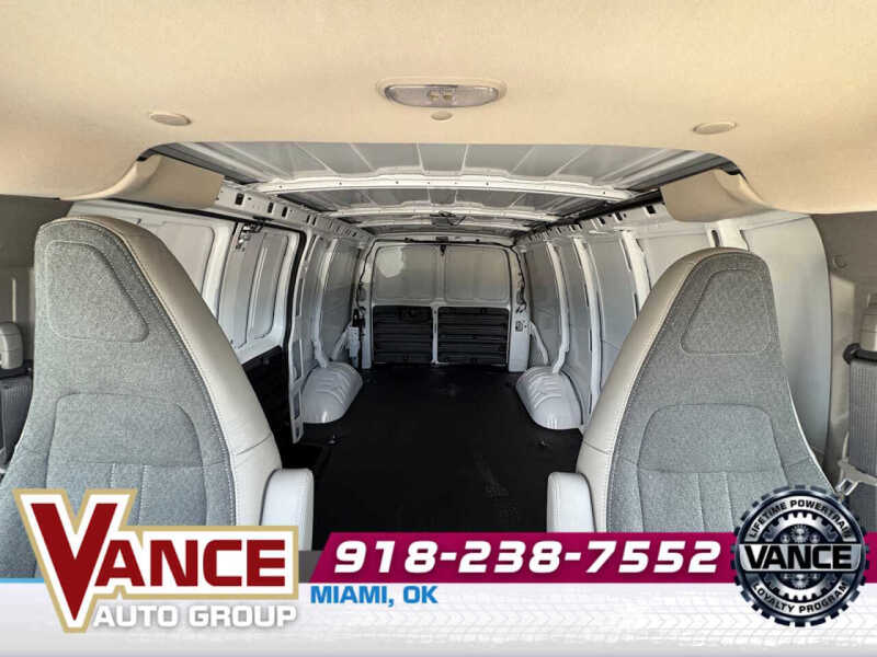 2025 GMC Savana 2500