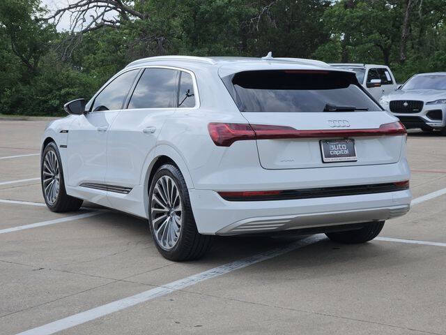 2019 Audi e-tron quattro Prestige