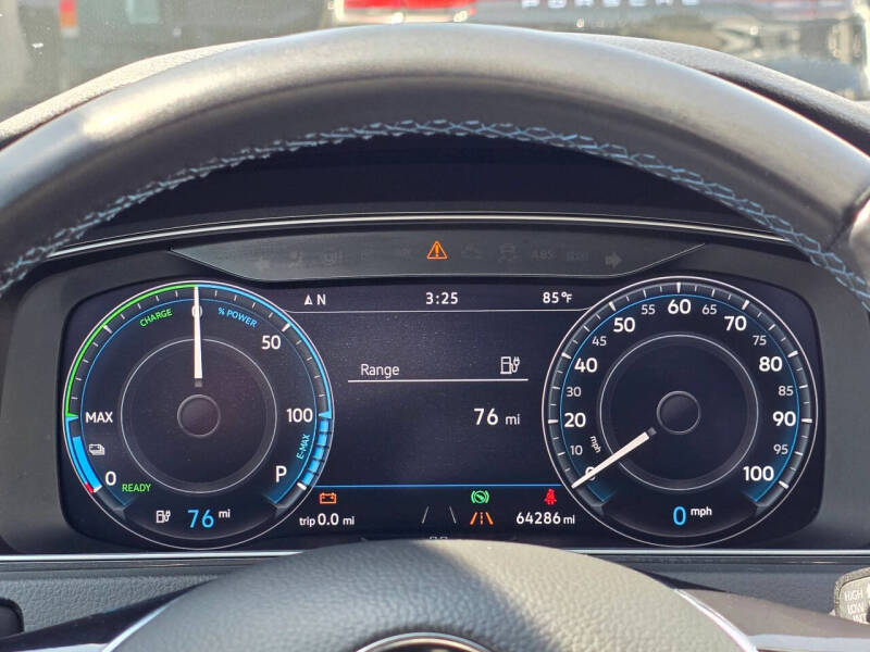 2018 Volkswagen e-Golf SEL Premium