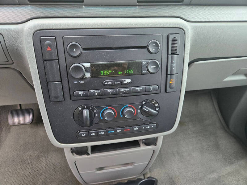 2004 Ford Freestar SES - Photo 6