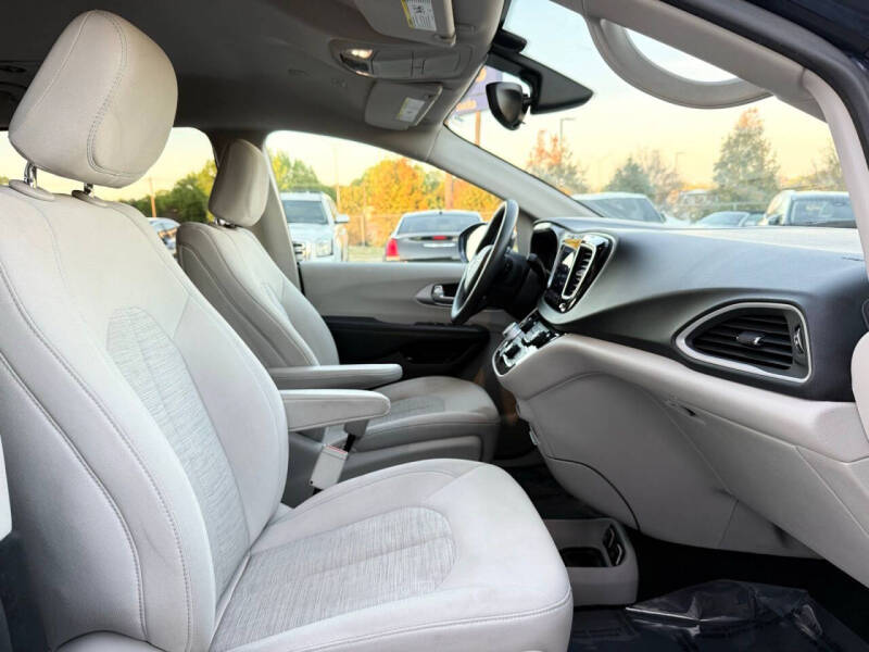 2018 Chrysler Pacifica Hybrid Touring Plus