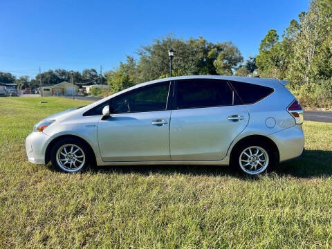 2015 Toyota Prius v Three