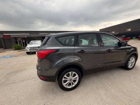 2019 Ford Escape S