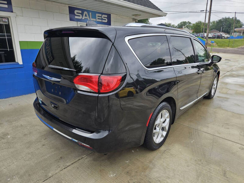 2018 Chrysler Pacifica Touring L Plus