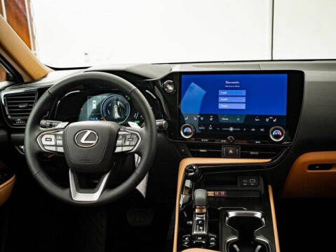 2026 Lexus NX 450h+ Luxury