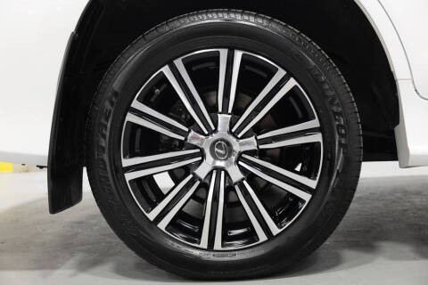 2021 Lexus LX 570 Three-Row