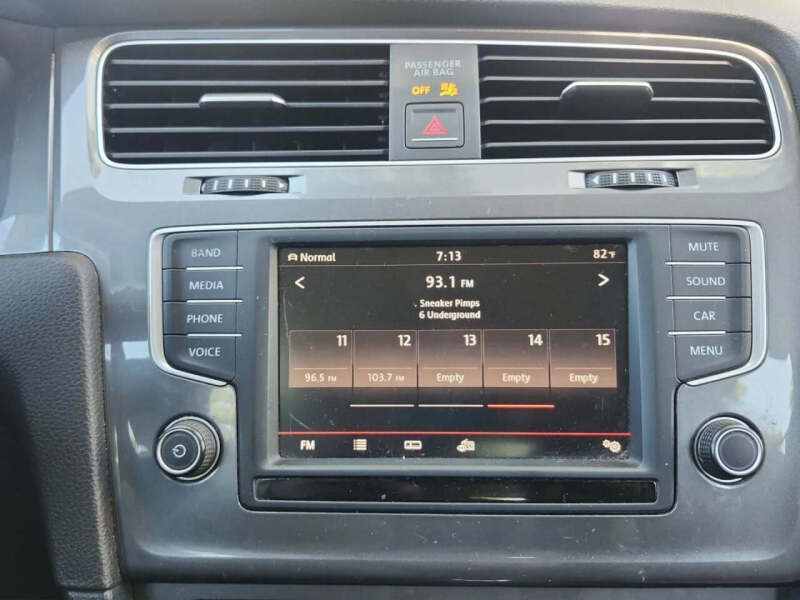 2016 Volkswagen e-Golf SE