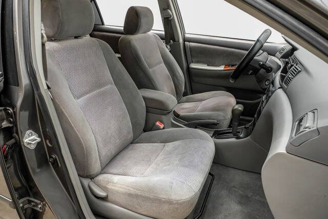 2006 Toyota Corolla LE