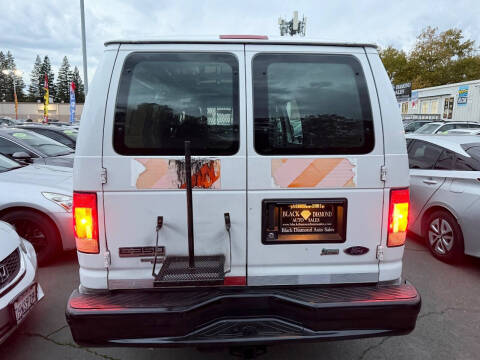 2014 Ford E-Series E-350 SD