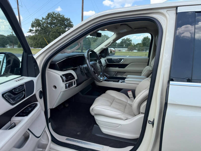 2018 Lincoln Navigator Select
