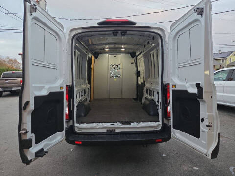 2022 Ford Transit 250