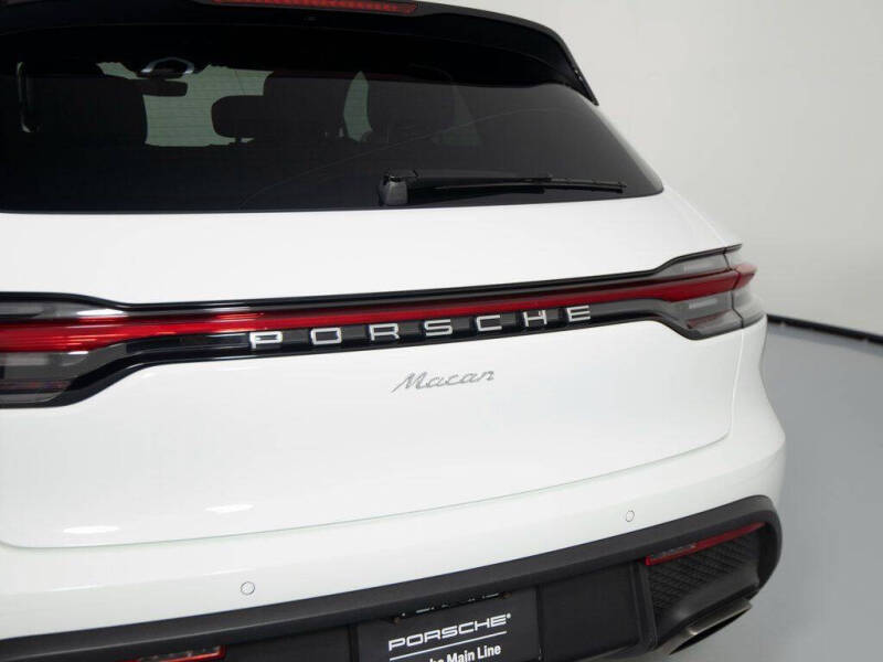 2025 Porsche Macan