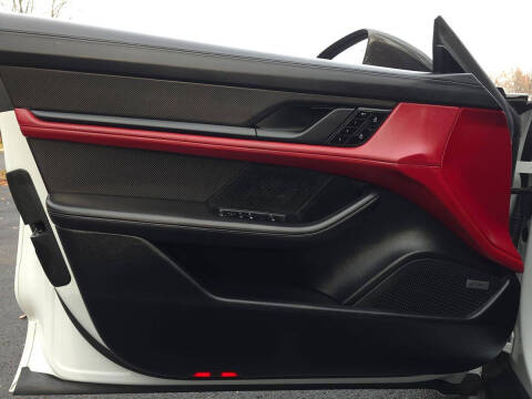 2020 Porsche Taycan Turbo