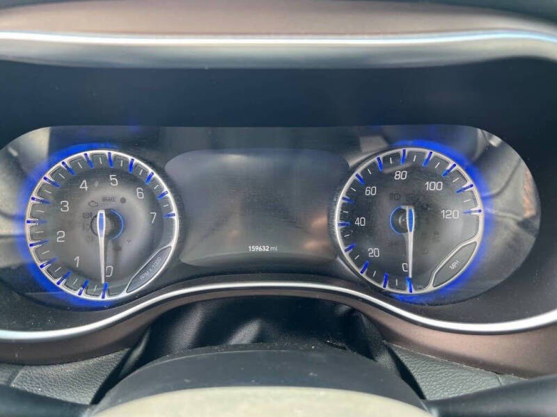 2017 Chrysler Pacifica Touring-L Plus