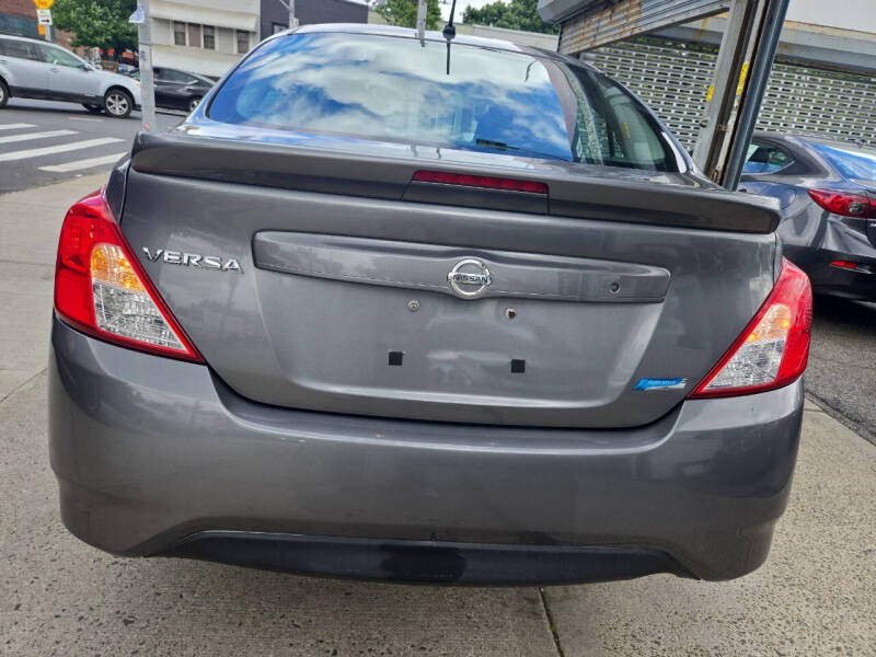 2016 Nissan Versa 1.6 S Plus