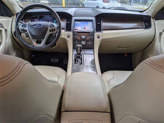 2016 Ford Taurus Limited