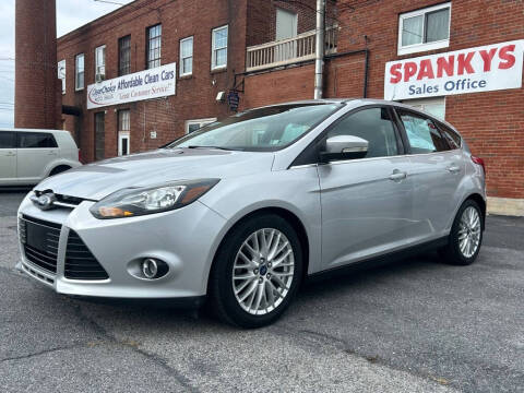 2014 Ford Focus Titanium Photo