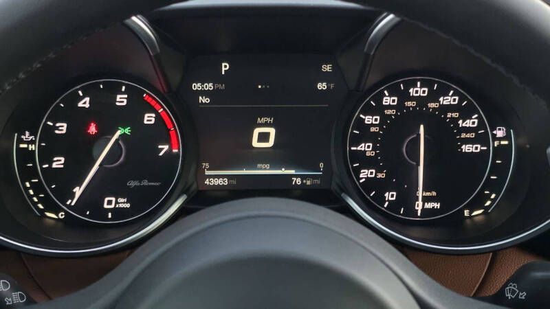 2017 Alfa Romeo Giulia Ti