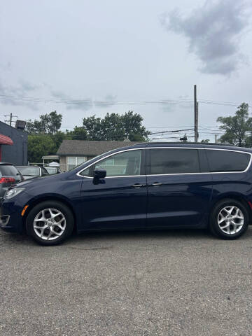 2019 Chrysler Pacifica Touring Plus