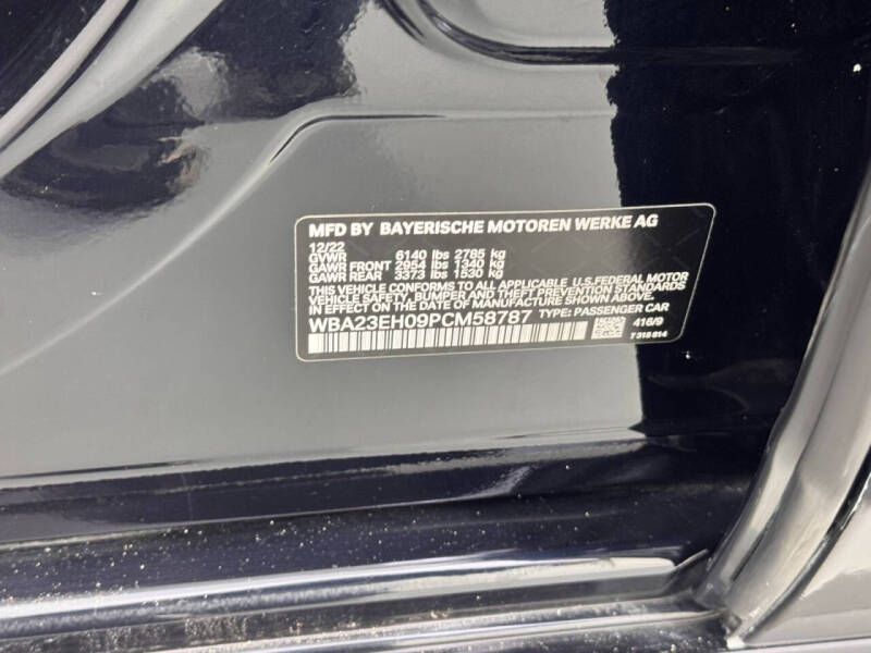 2023 BMW 7 Series 740i