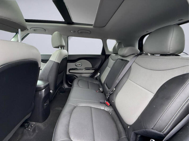 2019 Kia Soul +