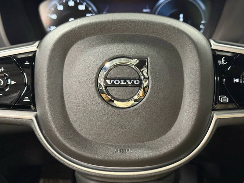 2021 Volvo XC60 Recharge T8 Inscription