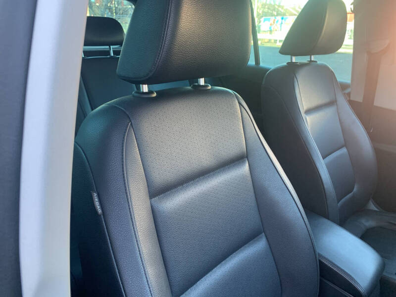 2011 Volkswagen Tiguan SE 4Motion