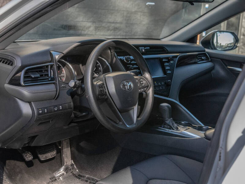 2019 Toyota Camry LE