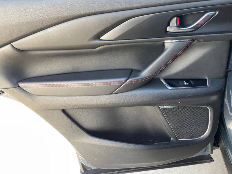 2023 Mazda CX-9 Carbon Edition