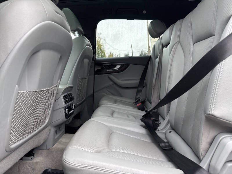 2019 Audi Q7 quattro Prestige 55 TFSI