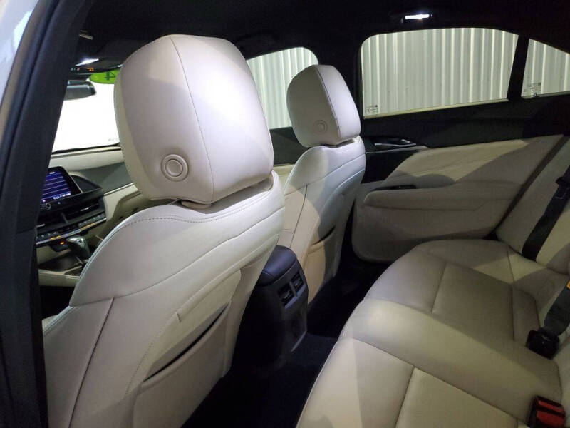 2024 Cadillac CT4 Luxury
