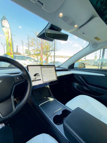 2022 Tesla Model 3 Long Range