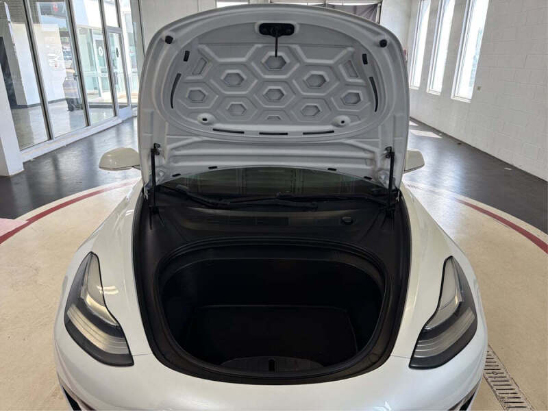 2019 Tesla Model 3 Mid Range