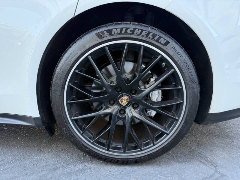 2021 Porsche Panamera 4