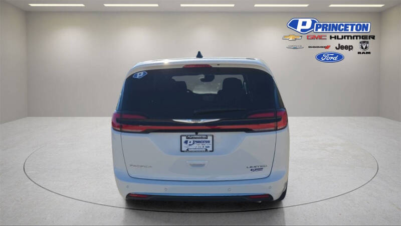 2026 Chrysler Pacifica Limited
