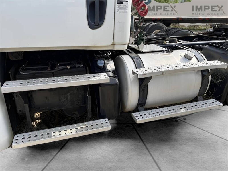 2015 Freightliner Cascadia