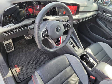 2022 Volkswagen Golf GTI SE