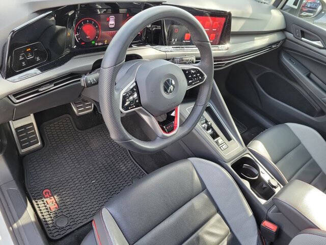 2022 Volkswagen Golf GTI SE