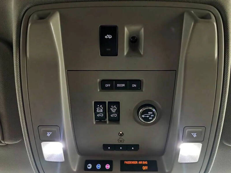 2017 Cadillac Escalade Luxury