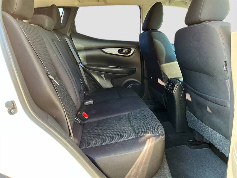 2017 Nissan Rogue Sport S