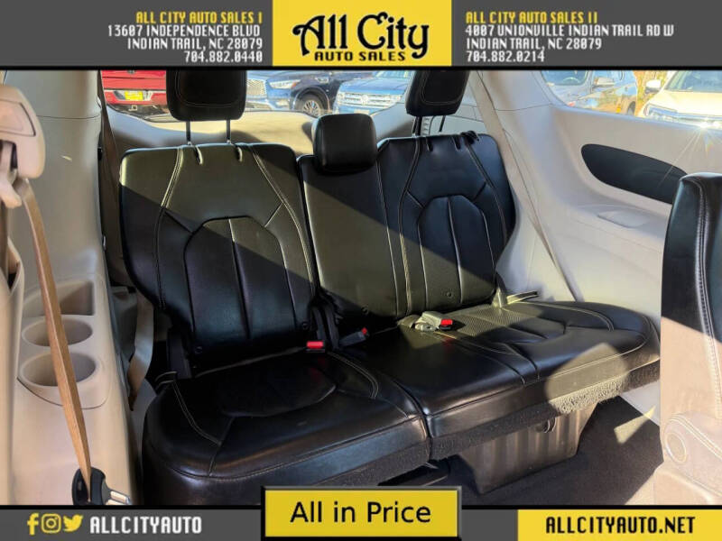 2020 Chrysler Voyager LXi