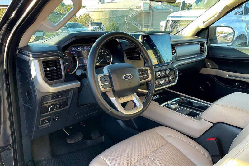 2022 Ford Expedition MAX XLT