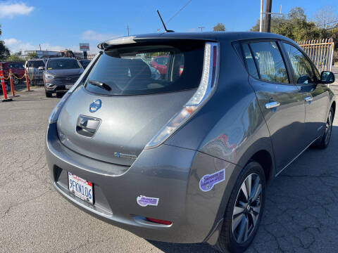 2017 Nissan LEAF S