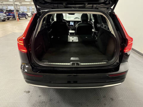 2023 Volvo V60 Cross Country B5 Ultimate