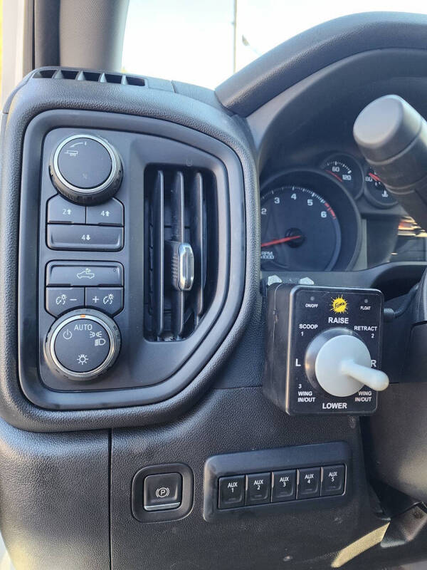 2022 Chevrolet Silverado 3500HD CC Work Truck