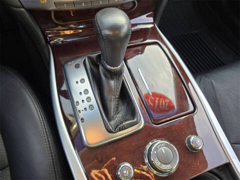 2015 Infiniti Q70 3.7