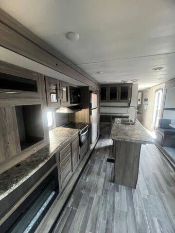 2022 Crossroads RV Zinger